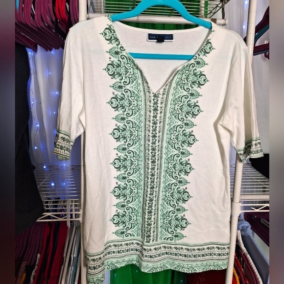KAREN SCOTT WHITE AND GREEN BLOUSE SIZE SMALL - Picture 1 of 9
